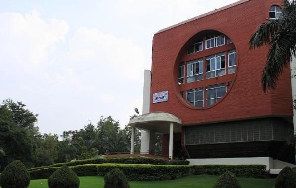 BVMC Pune Academic Building photo 3